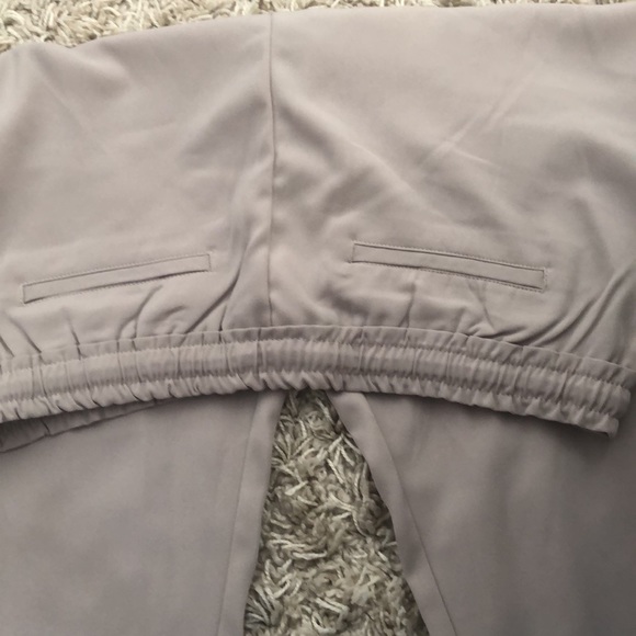 Angel pants, tan, loose fit with elastic, Cleo, M, pleats, not worn - Picture 5 of 6